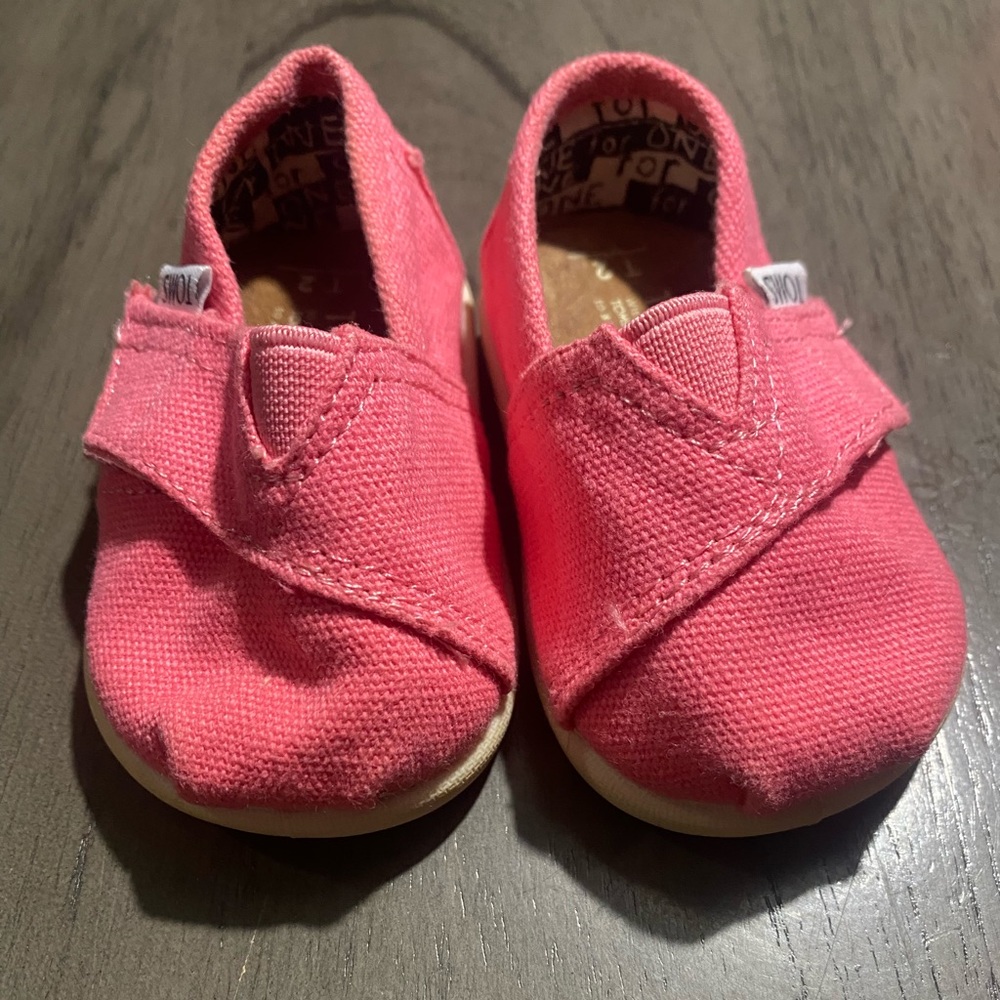 Baby Toms Sz 2 (3-6 mos)
